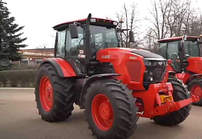 Трактор Беларус МТЗ-2023